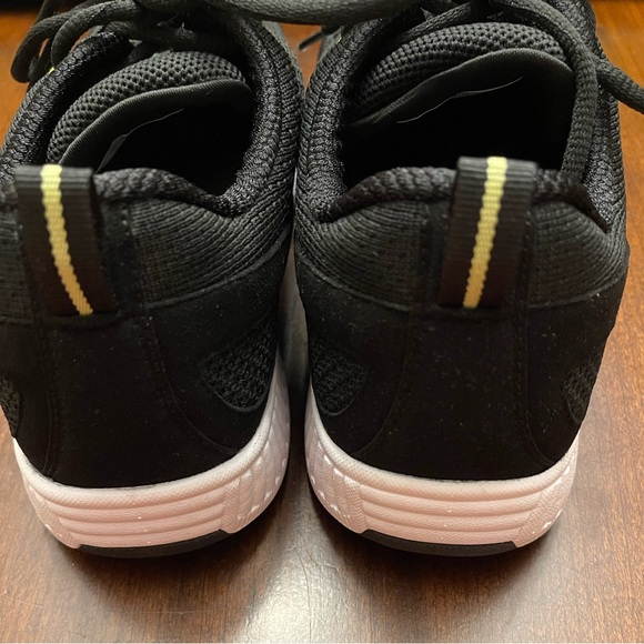 NWOT Orthofeet Biofit Women's Black Walking Shoes - Picture 10 of 11